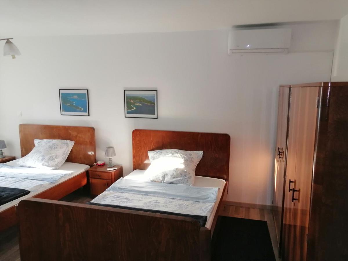 Holiday Home Peruški Kültér fotó