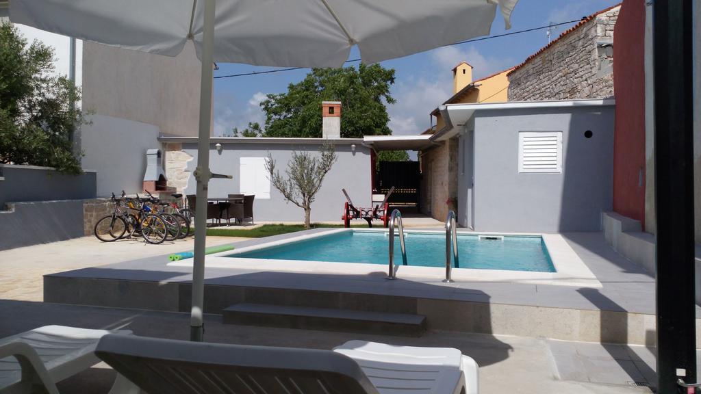 Holiday Home Peruški Szoba fotó