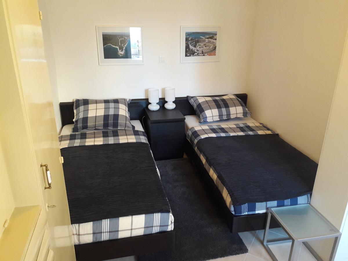 Holiday Home Peruški Kültér fotó
